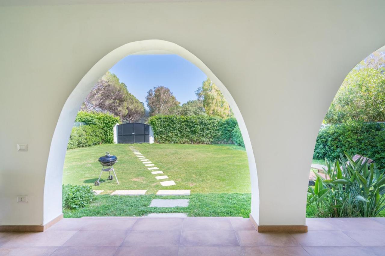Villa Acquario Elegance - 200 Mt Dalla Spiaggia トッレ・デッレ・ステッレ エクステリア 写真